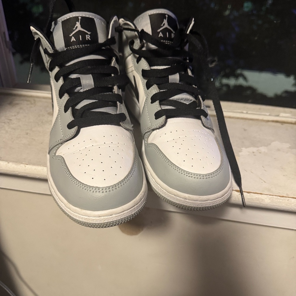 Jordan Kids Sneakers - White and Gray